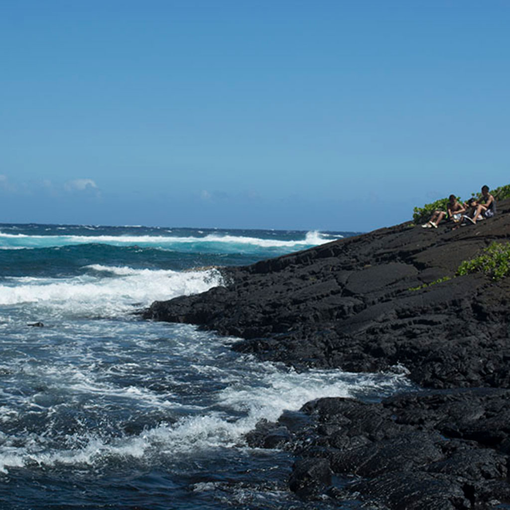 Hawaii family vacation: visit Punalu’u Beach